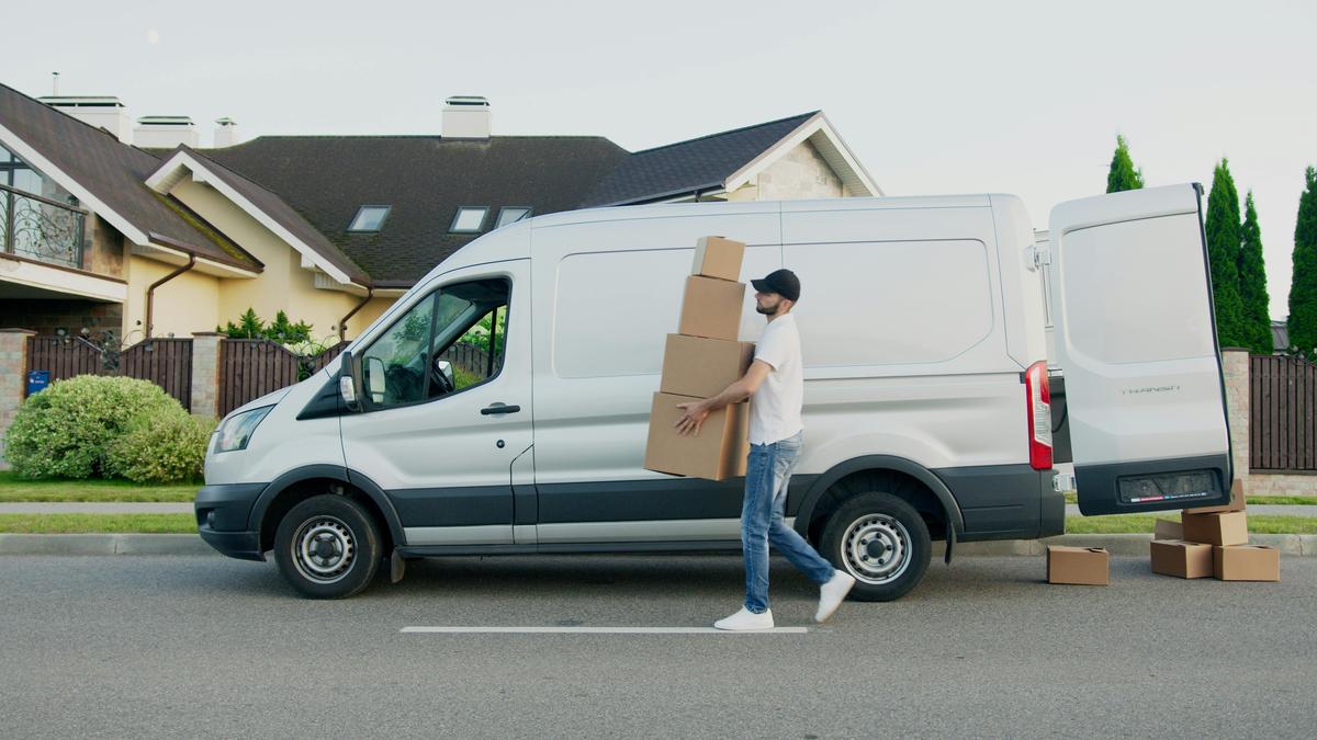 Op Shop volunteer - Tauranga Driver